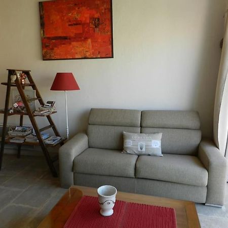 Le Maset Des Aires Avec Vue Sur Le Luberon Et Son Jacuzzi Exterieur Disponible De Juin A Mi-Septembre Maubec  ภายนอก รูปภาพ